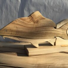 Drewniane trofeum wędkarskie – Karp
