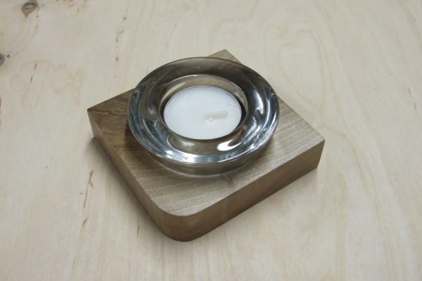 Świecznik drewniany (orzech) na 1 podgrzewacz (tealight) prostokątny